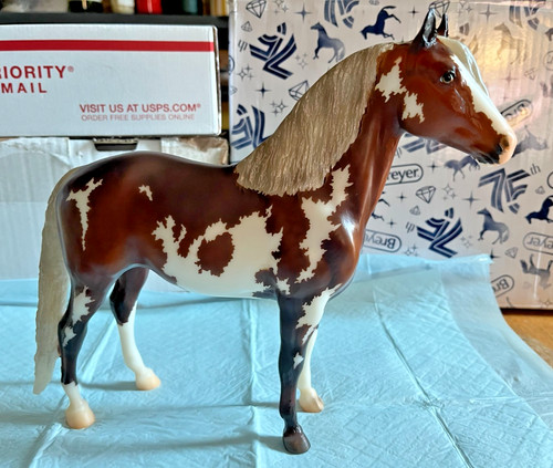 Breyer figure silver - figure',