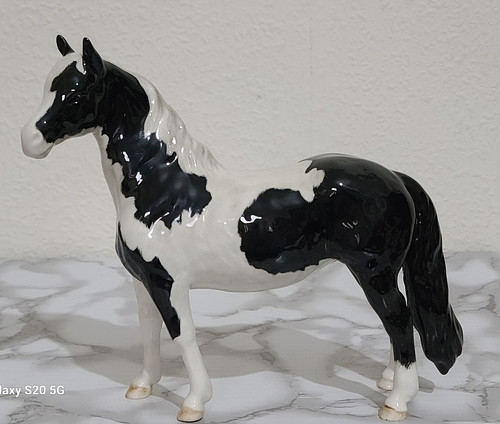 Beswick pinto piebald pony - pinto,
