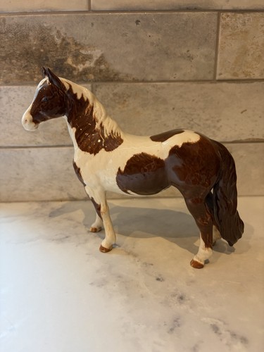 Beswick pinto pony model 1373 - beswick,