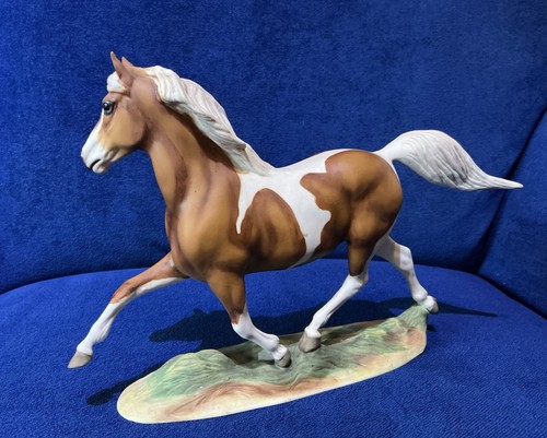 Franklin mint pinto horse - mint,