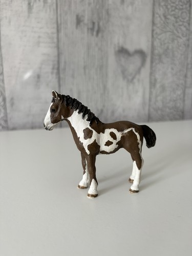 Retired schleich horse pinto - schleich,