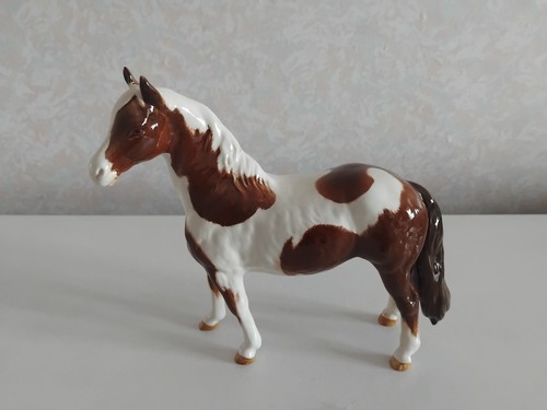 Beswick brown and white - brown,