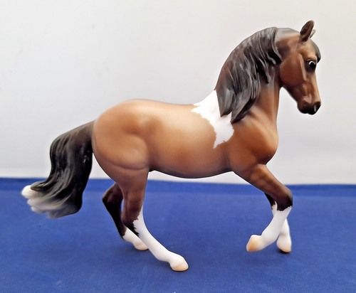 Breyer model horse stablemate - horse,