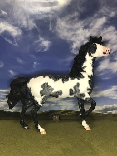 Ooak breyer custom horse - cm,